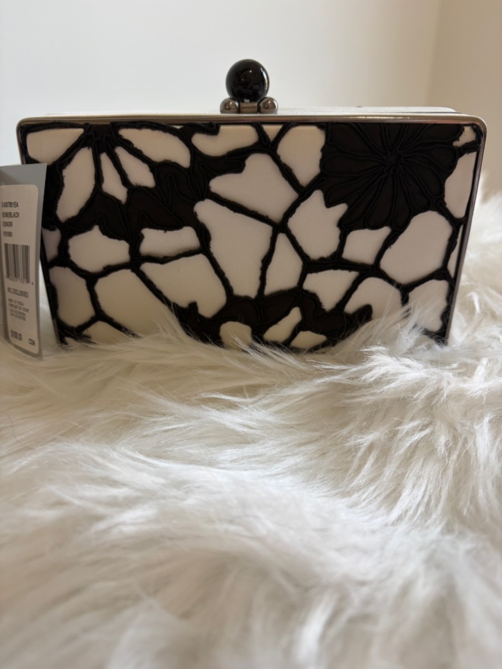 Enzo Angiolini Black and White Floral Frame Clasp Evening Clutch - Picture 2 of 10